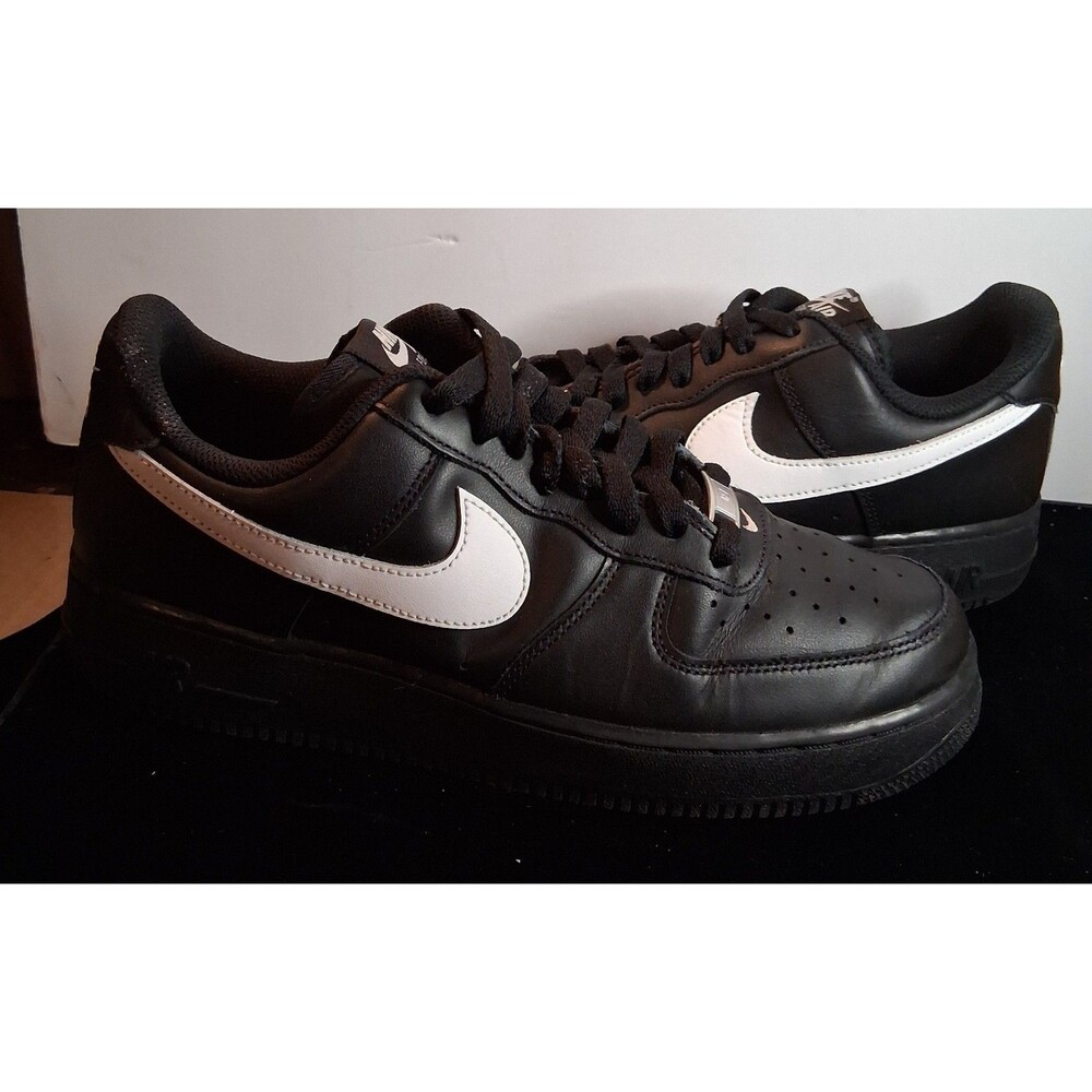 Nike Air Force 1 Retro QS Low Black White Size 9